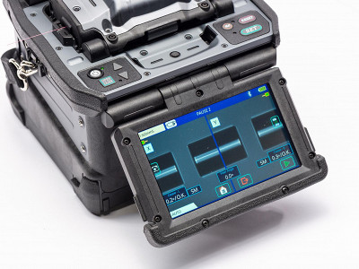 12Kachelbild Glasfaser Spleiß- und Messtechnik